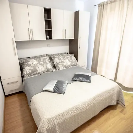 Apartments Marinero Makarska Exterior photo