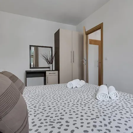 Apartments Marinero Makarska Exterior photo